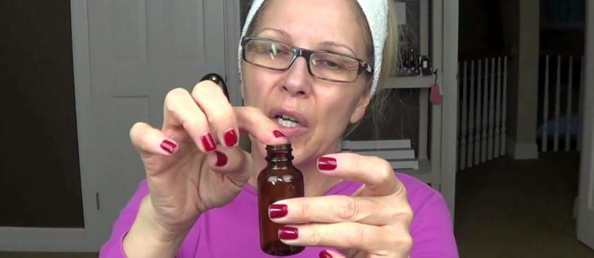 DIY Vitamin C Serum and a Coconut Scrub....