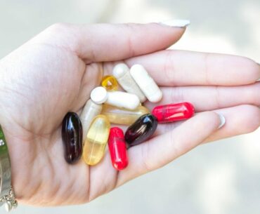 SUPPLEMENTS YOU NEED TO KNOW! MY VITAMIN ROUTINE!