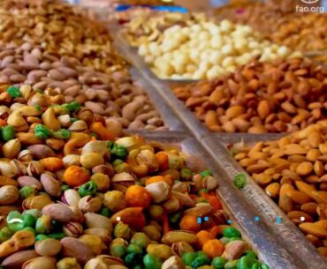 Maintaining a healthy diet during the COVID-19 pandemic