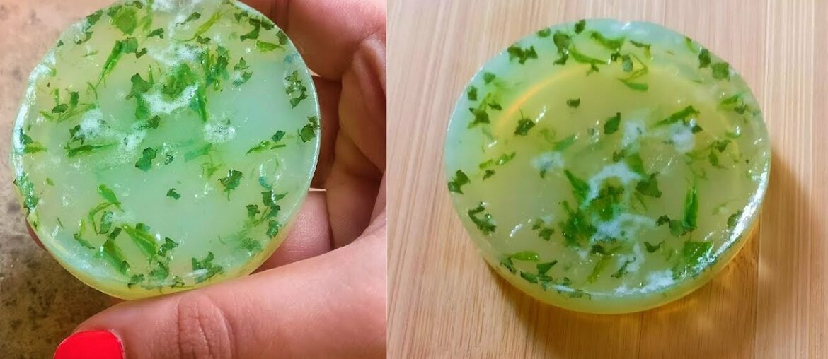 Aloevera Homemade Soap with Vitamin E Oil for Full Body Polishing & Skin Whitening, Body Acne