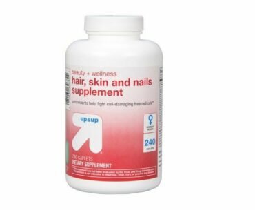Target Up & Up Hair, Skin, and Nails Vitamin Pills (Review)