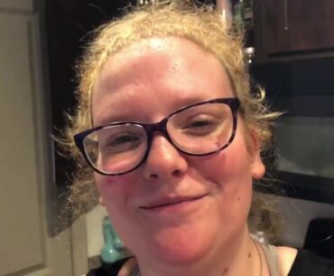 Vegan GREEN Smoothie! Vitamin C, Immune boosting smoothie! Almost a FAIL LOL