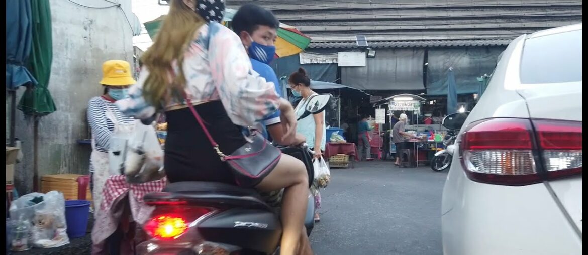 It's not easy to find Beautiful Thai Women from the Night Market Due to the Masks