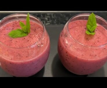 Berry smoothie recipe great vitamin C and B6 source, easy and delicious.