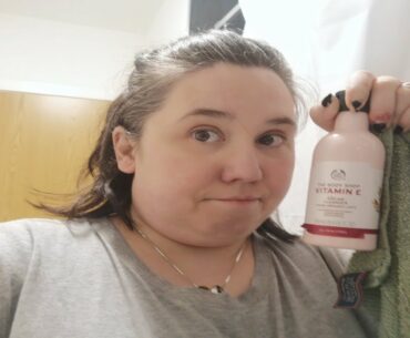 3 STEP SKINCARE ROUTINE USING THE BODY SHOP VITAMIN E RANGE