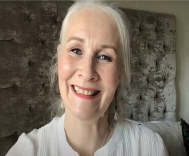 Chatty GRWM! Easy look for quarantine! Mature beauty.