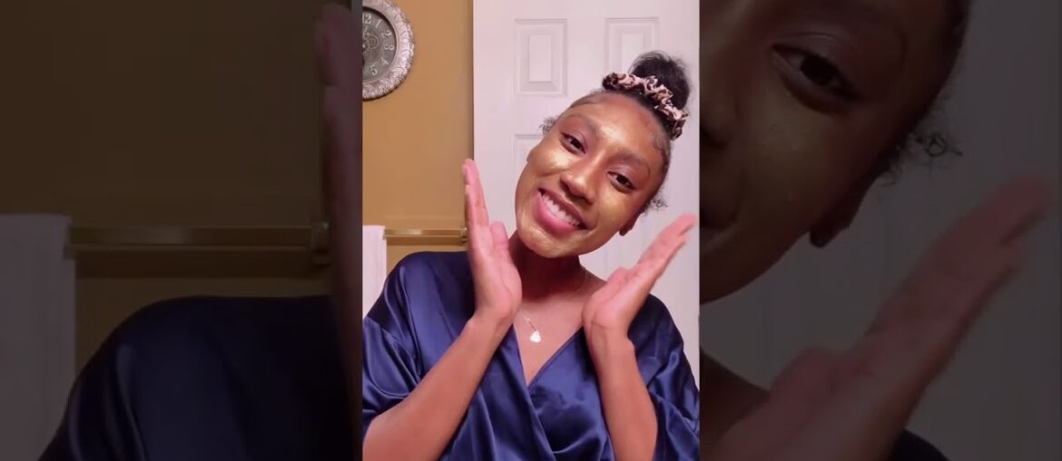 Pampering up with Santeva 24k Gold Mud Mask and Vitamin C Serum!