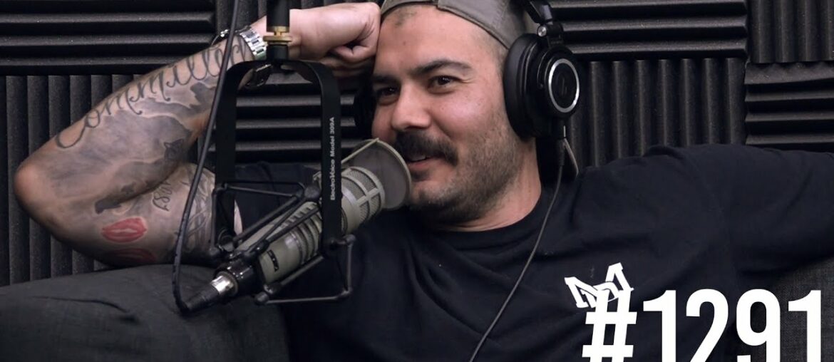 #1291: Ideal Way to Reach Your Daily Step Count, Truth About BCAAs and EAAs, Lessons from Mom & More