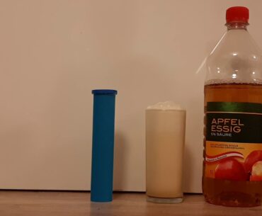 What is going on Effervescent tablet Vitamin C and Apple vingar?????