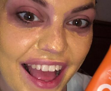 Anew Vitamin C Skincare Collection Review