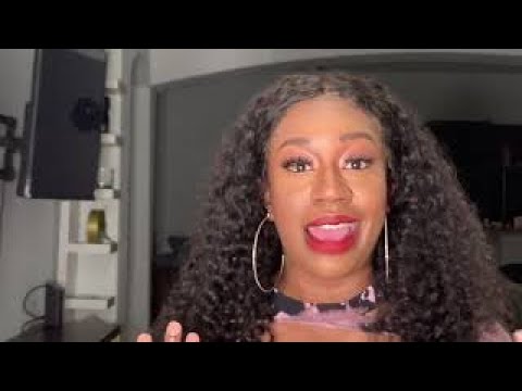 A FLAWLESS FACE WITH THE PERFECT RED LIP