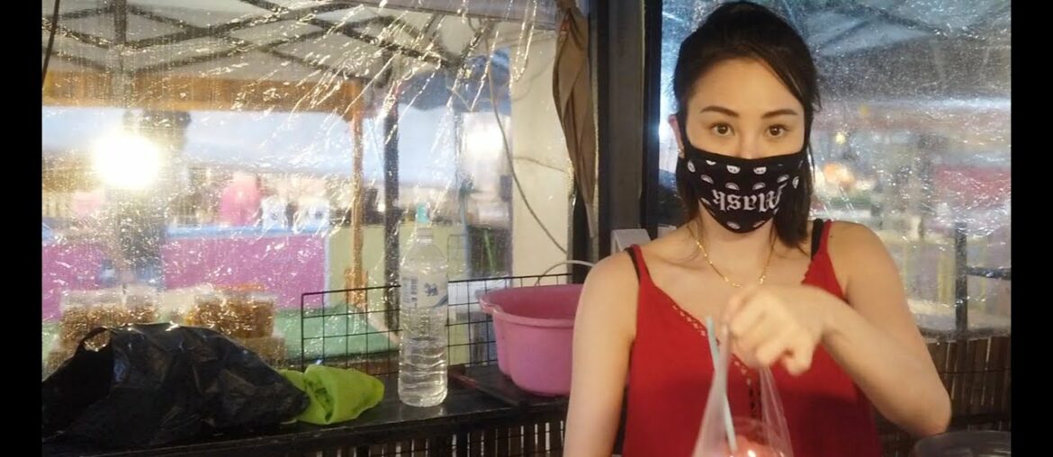 The Most Beautiful Street Vendor in Thailand, COVID19 can't conceal her Beautiful Face
