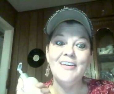 Suave Revitalizing with Vitamin E  Skin Solution for beautiful Skin