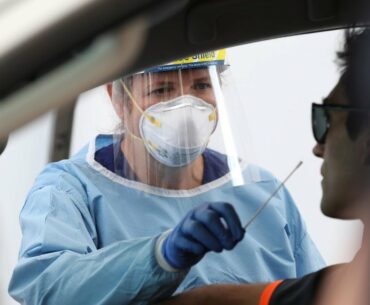 Vic outbreak a reminder population not ‘immune’ to COVID-19: Deputy CMO