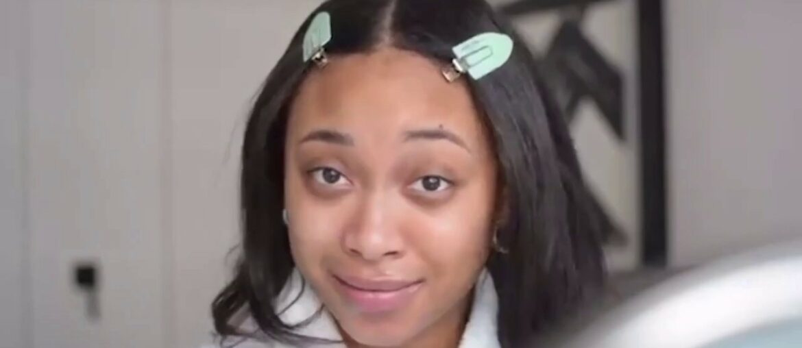 AM Skincare Routine with Vitamin C Face Wash