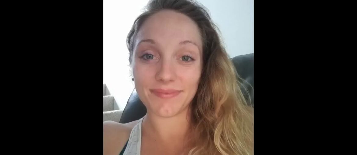 Vitamin C Oil For Glowing Skin - This Oil For Face Contains Vitamin E Oil + Argan Oil + Rosehip...