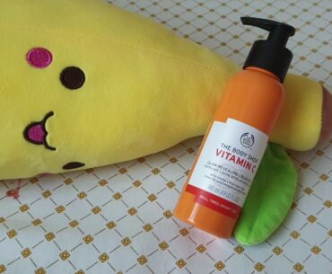 Review on The body shop Vitamin C Glow Liquid peel. #TheBodyShop