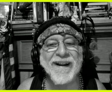 MONEO | CONTACT | Coffee Shop Ambiance