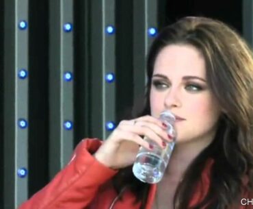 Cute and funny moments with Kristen Stewart! (PART 32)