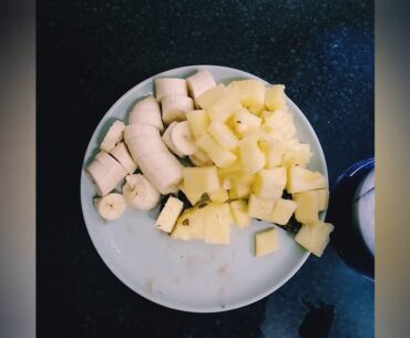 Pinnaple dates and banana smothie