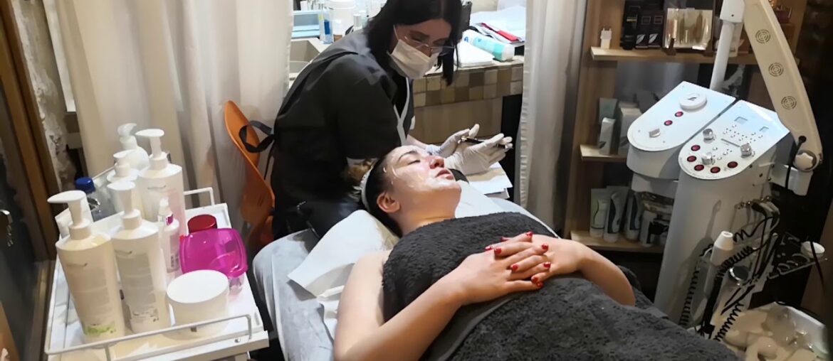 Beauty treatment with organic products from Phyt`s