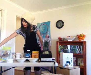 Strawberry Green Smoothie for your heart, your brain, and Immune System!!!