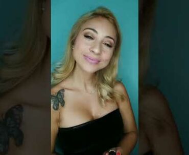 Spanish BeautyLifestyle Influencer Gabby Rucci @Gabbyrucci about Delfy Cosmetics Lipstick Line