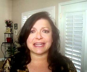 Maria reviews Viviscal, the all natural vitamin supplement that makes hair fuller and thicker