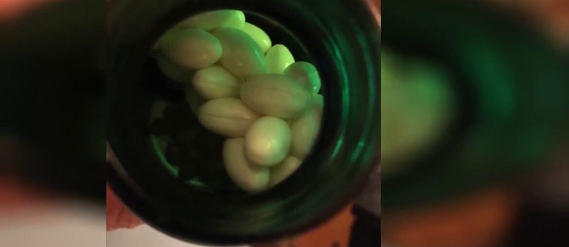 Nature's Bounty Biotin Supplement, Supports Healthy Hair, Skin, and Nails, 10,000 Mcg, 120 Rapi...