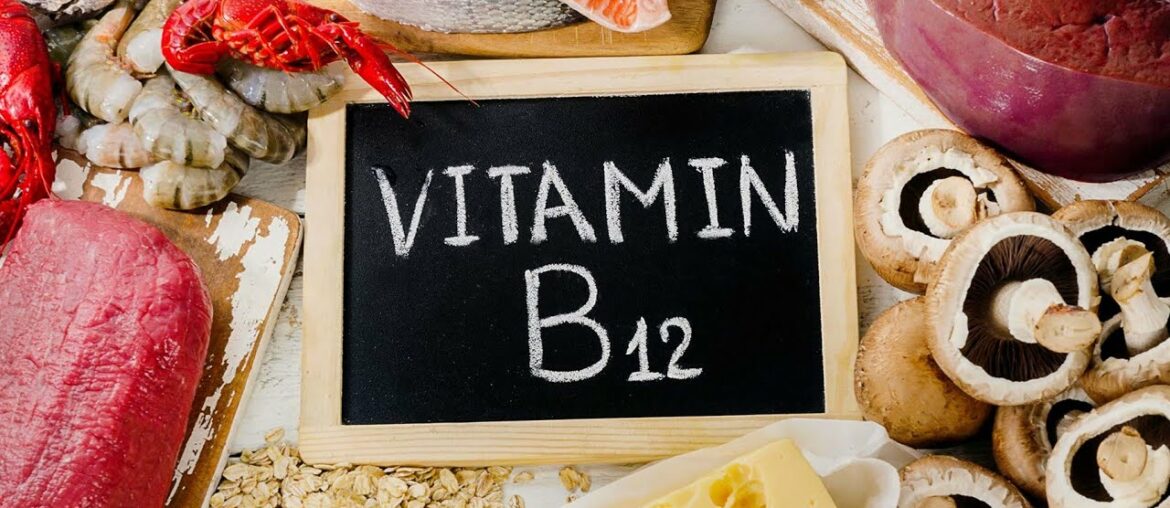 9 Signs and Symptoms of VITAMIN B12 deficiency | Diet | Treatment | Vegetarian  and Non- Vegetarians