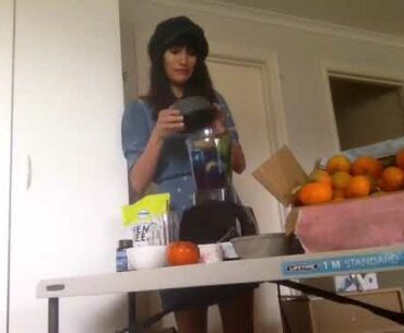 Vitamin C Smoothie: Oranges, Persimmon, Spinach