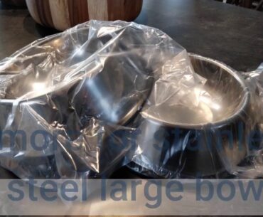 AmazonBasics Stainless Steel Dog Bowl