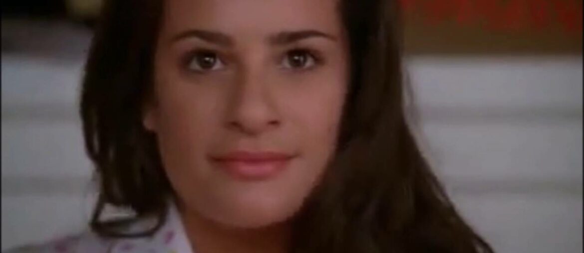 Glee   Rachel confronts Finn about taking vitamin D 1x06