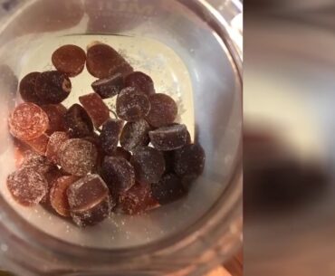 Review: OLLY Kids Multi + Probiotic Gummy Multivitamin, 35 Day Supply (70 Count), Yum Berry Pun...