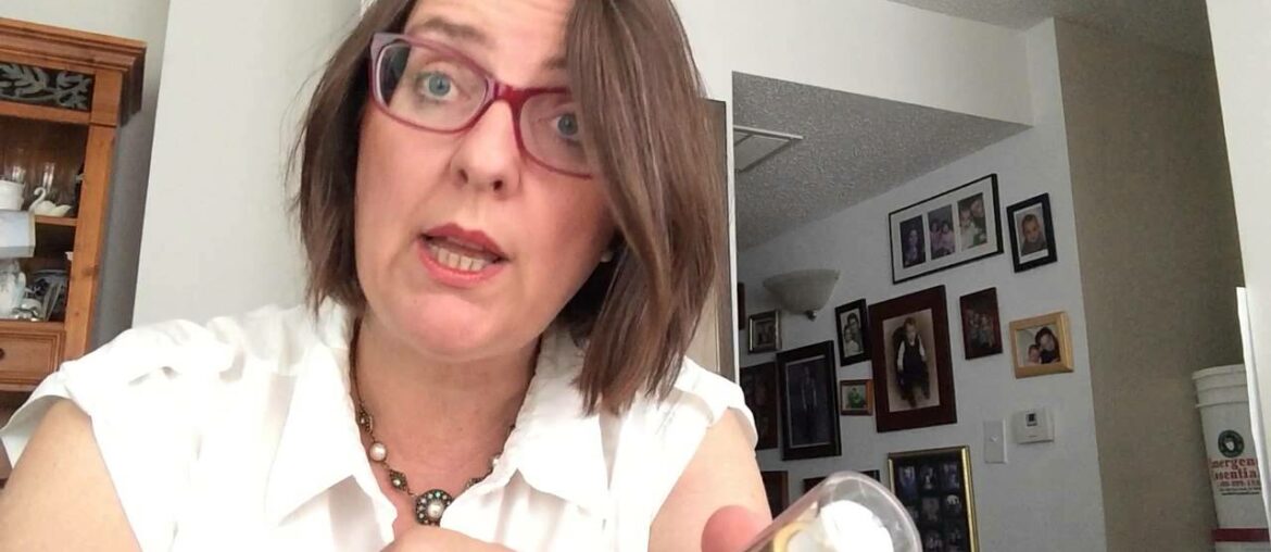 Pure Swiss Hyaluronic Acid Serum with Vitamin C