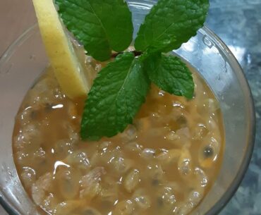 Passion Fruit Juice:A rich source of vitamins.