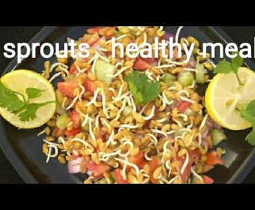 BOOST YOUR IMMUNITY /  WITH THIS POWER PACK FOOD