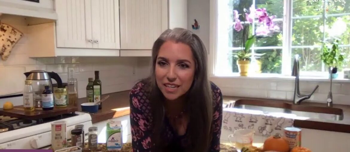 Week of Wellness Series Day 1 :: Top Fall Foods for Dogs