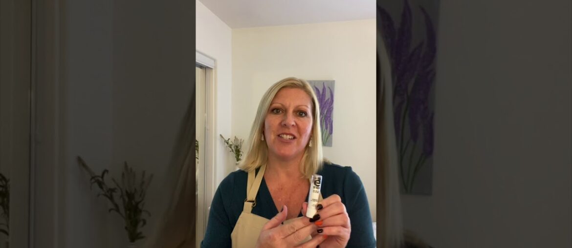 April demos Reviva's Sun Protective Moisturizer and Vitamin E-Stick