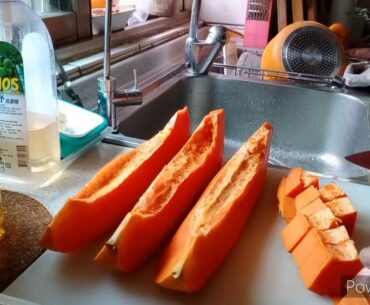 #howtopeelpineapple Fruits full of vitamins good for our health, try some