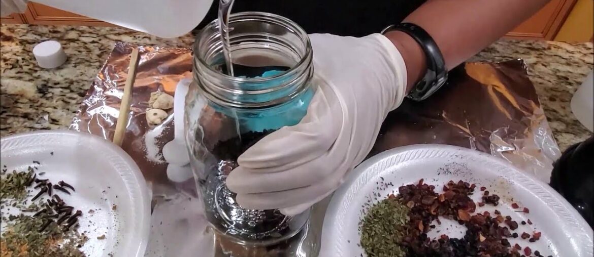 DIY  The Best Immune Boosting Elderberry Tincture