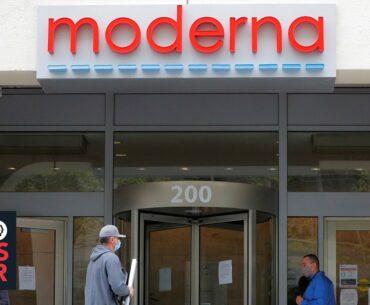 What we know about Moderna's COVID-19 vaccine candidate -- and what we don't