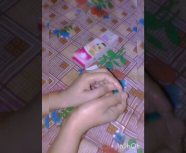 vitamin capsule for hair and skin / vitamin A & E.