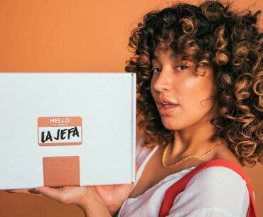 NOW AVAILABLE! “Glow-Getter” Beauty Box + Ticket to JefaCon 12/5