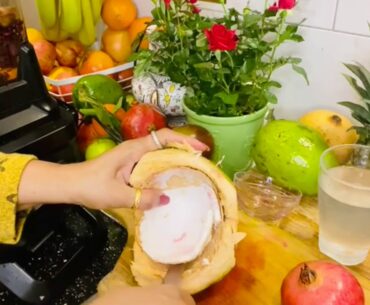 HEALTHY NUTRITIONAL REVITALISING IMMUNE SYSTEM BOOSTING RED SMOOTHIE