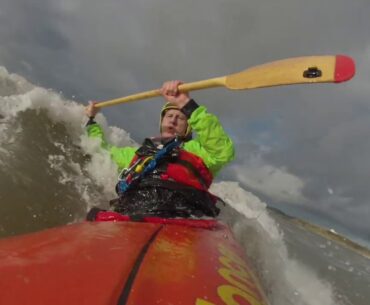 Fun on the ocean waves #seakayak