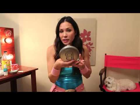 Vitamin E Oil for Tweezing Eyebrows