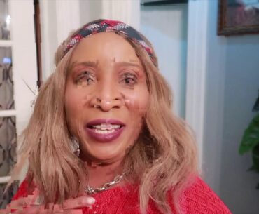 HAPPY HOLIDAYS FROM MY HOUSE TO YOURS |Khichi Beauty