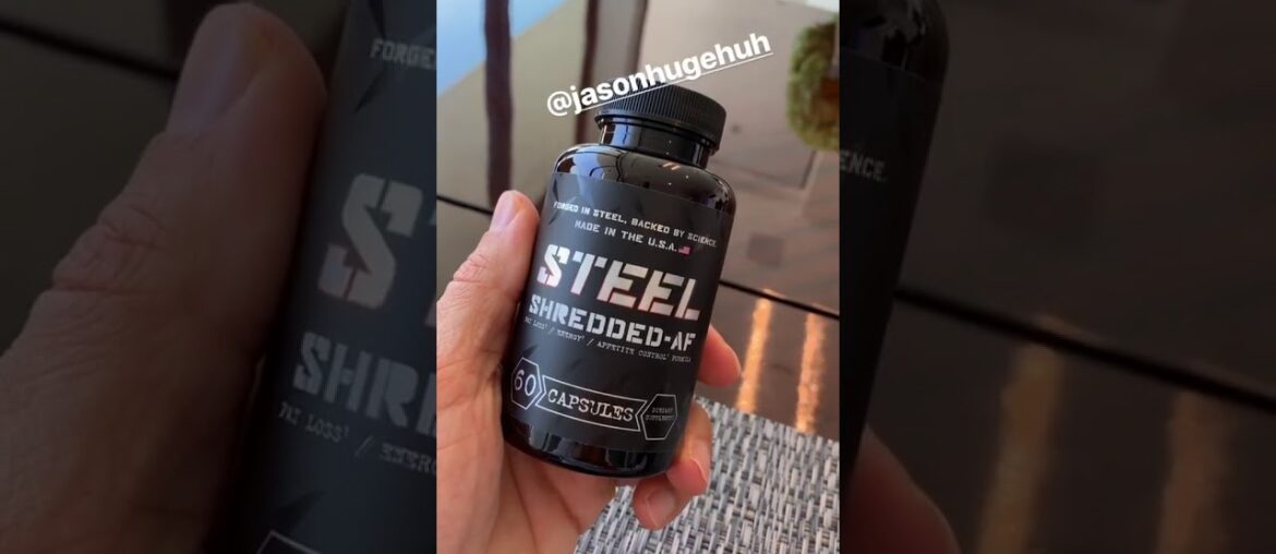 Dan bilzerian sharing his gym vitamin bottle