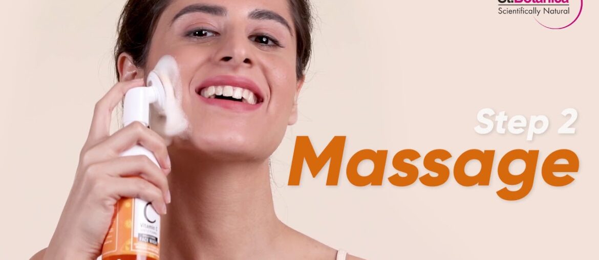 St.Botanica Vitamin C Foaming Face Wash